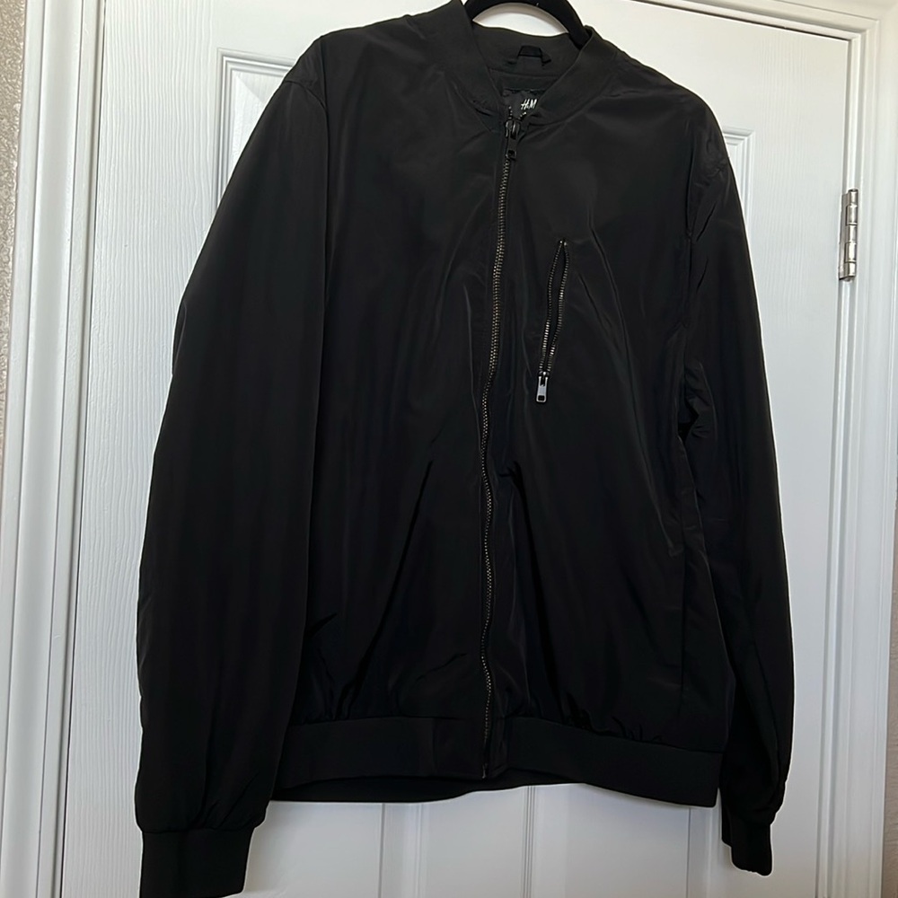 H&M Men's Black Zip-up Bomber Jacket - Large
